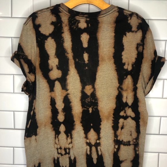 'CITY WITCH' Tee - L - Picture 2 of 3